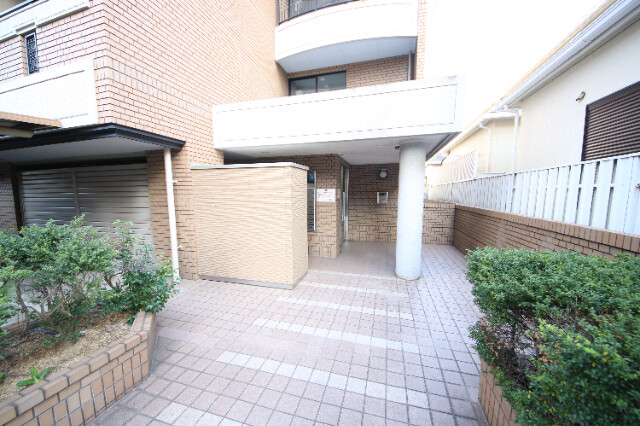 2/10 エントランス