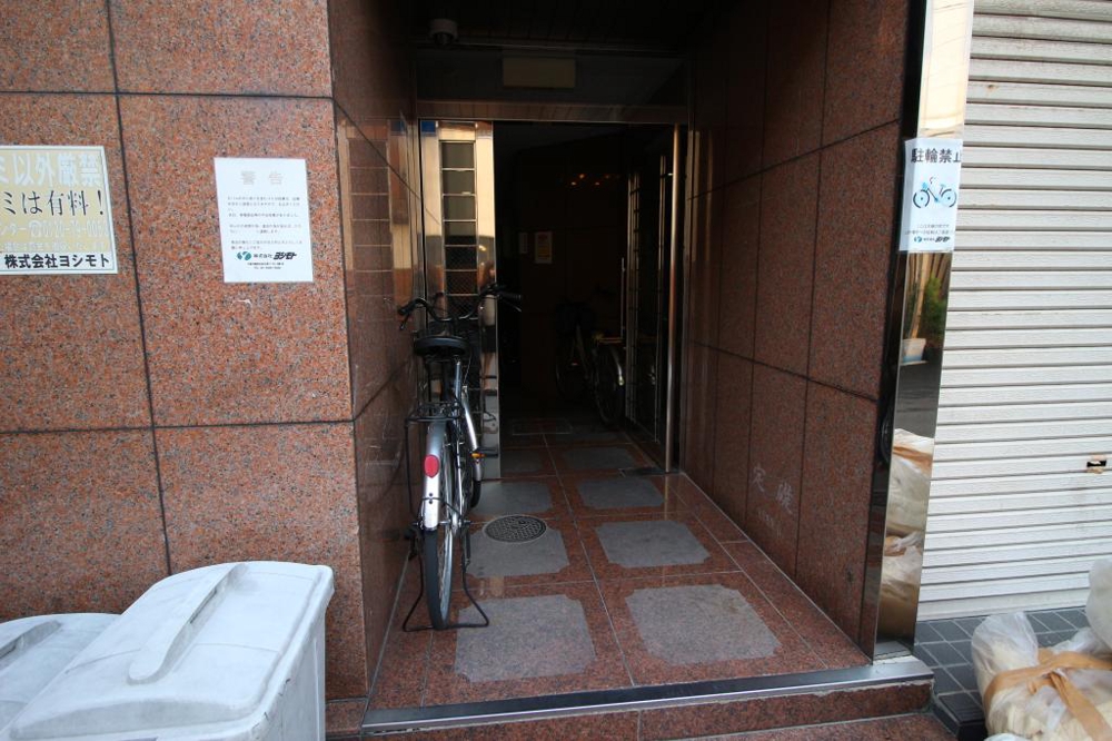 4/11 エントランス