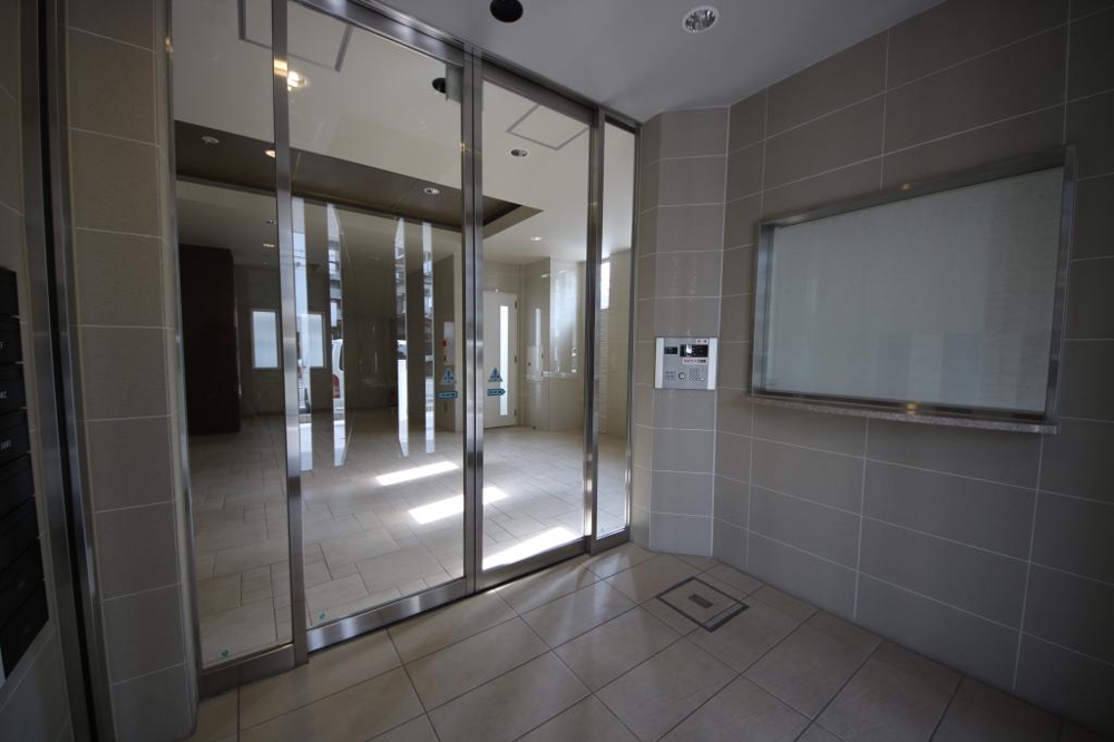 29/30 エントランス