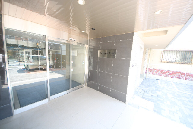 2/5 エントランス