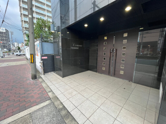 29/30 エントランス