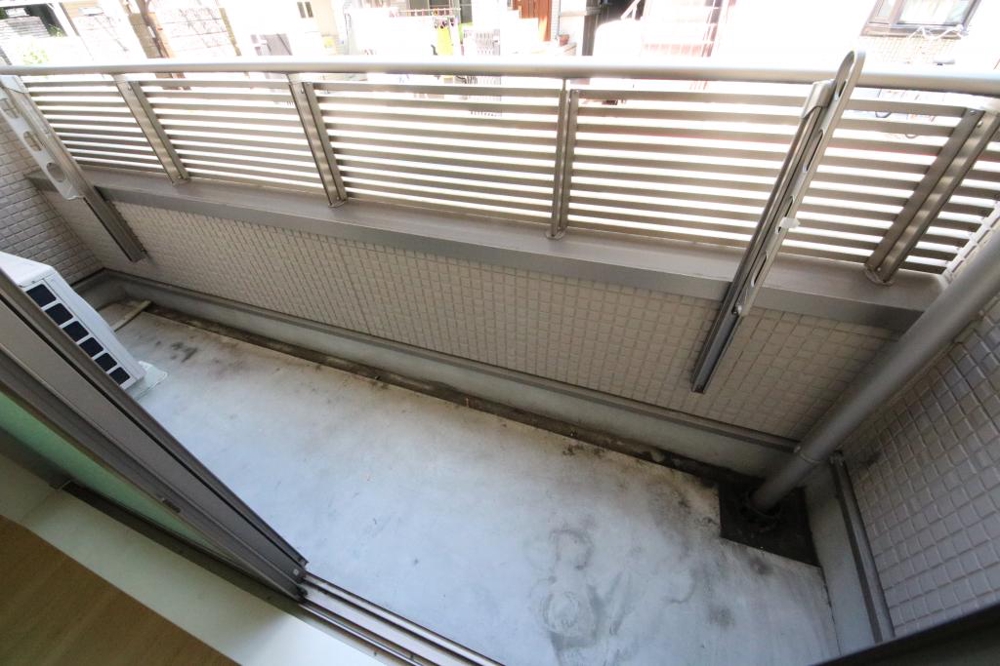 18/30 バルコニー