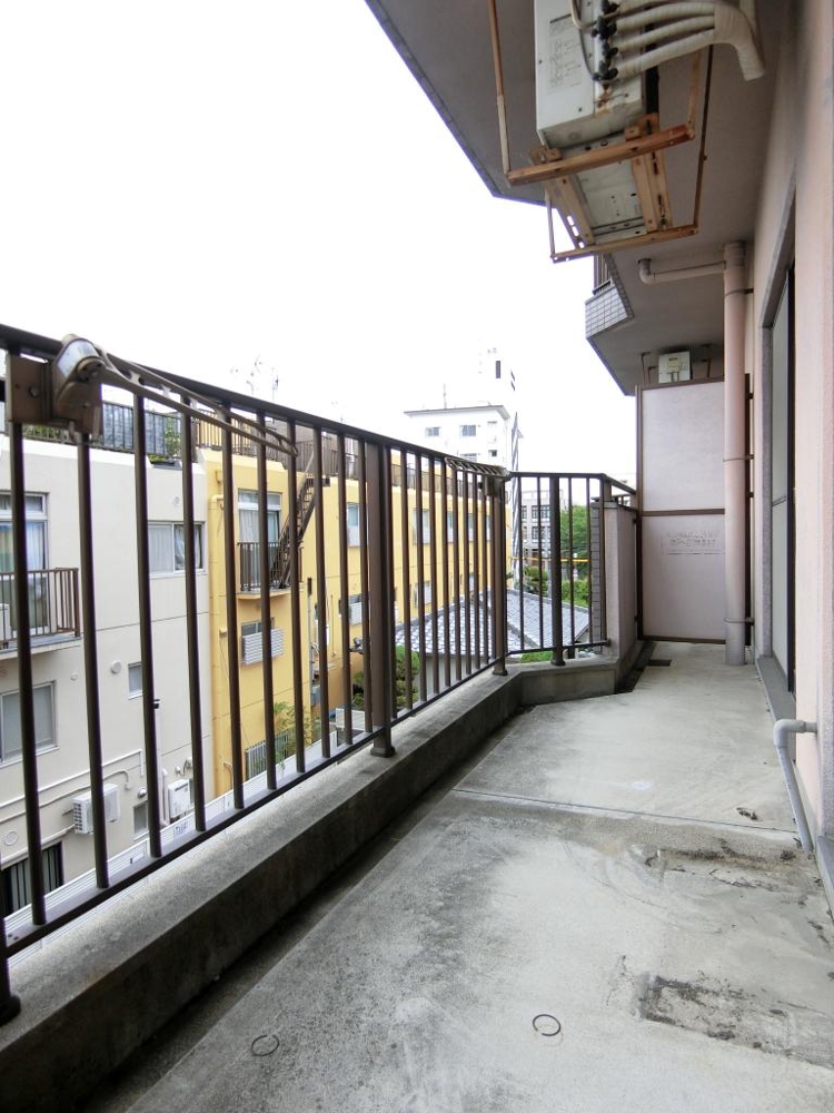 20/30 バルコニー