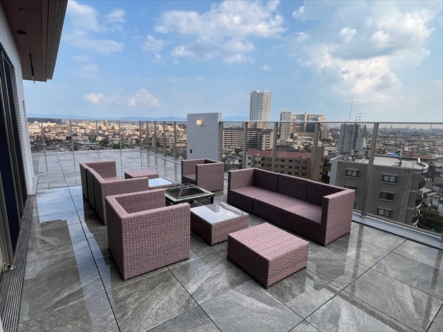 23/30 バルコニー