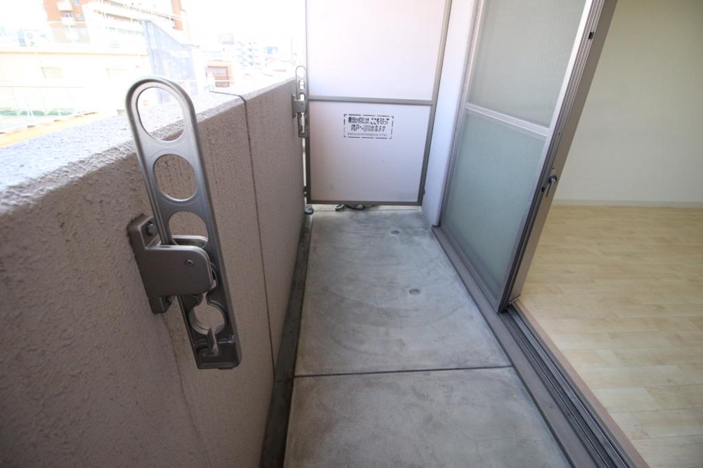 25/30 バルコニー