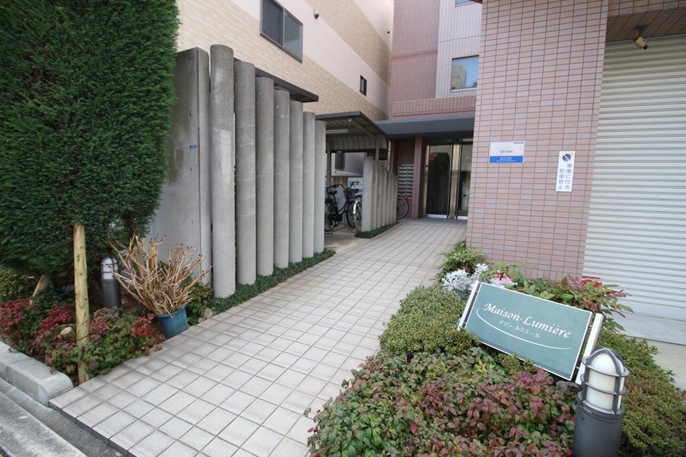 29/30 エントランス