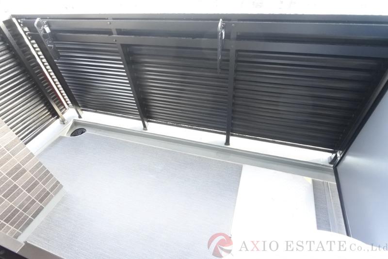 23/30 バルコニー