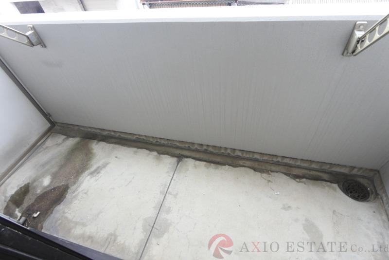 23/30 バルコニー