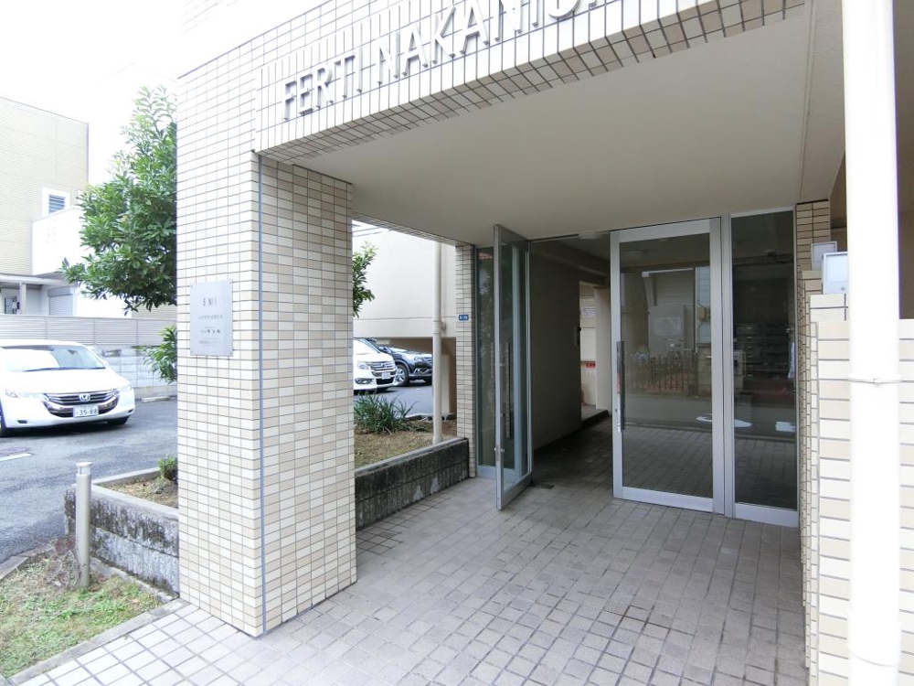 3/5 エントランス