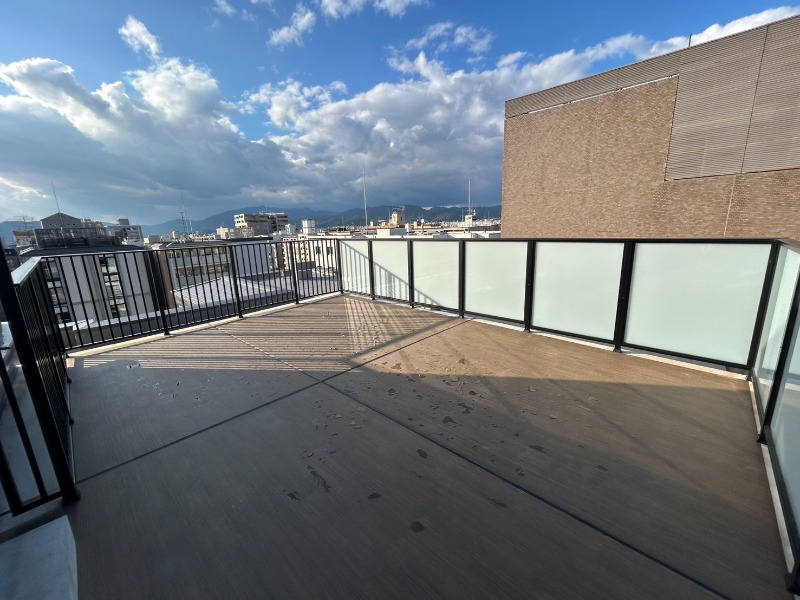 18/30 バルコニー