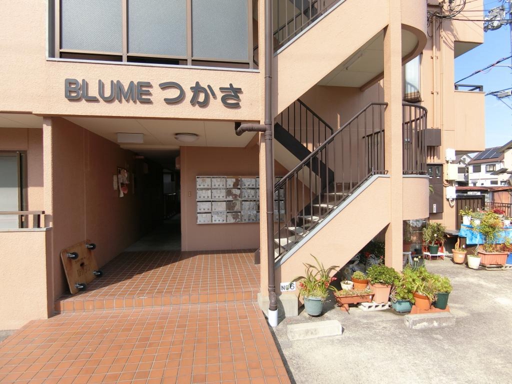 25/30 エントランス