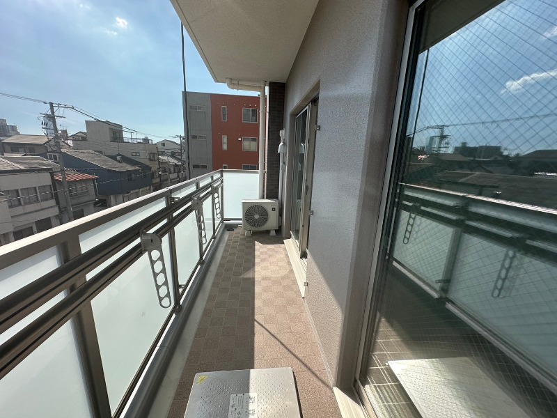 19/27 バルコニー