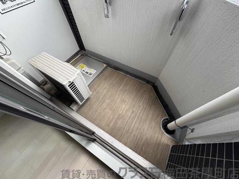 25/30 バルコニー