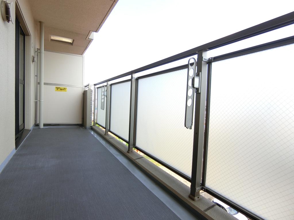 20/30 バルコニー