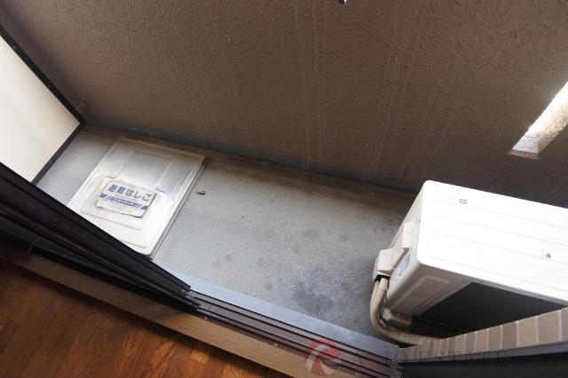 21/30 バルコニー