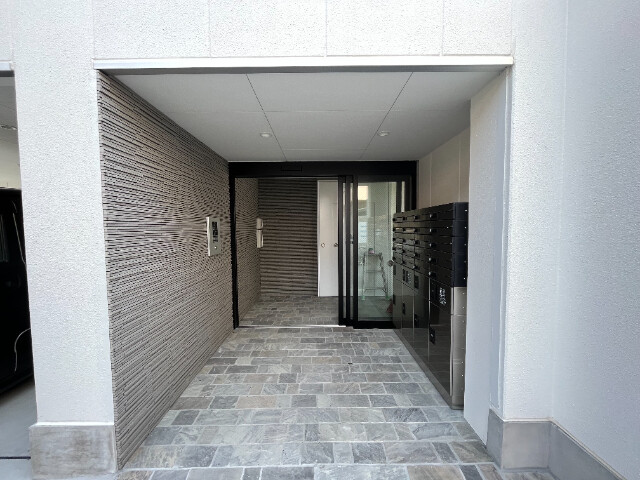 22/29 エントランス