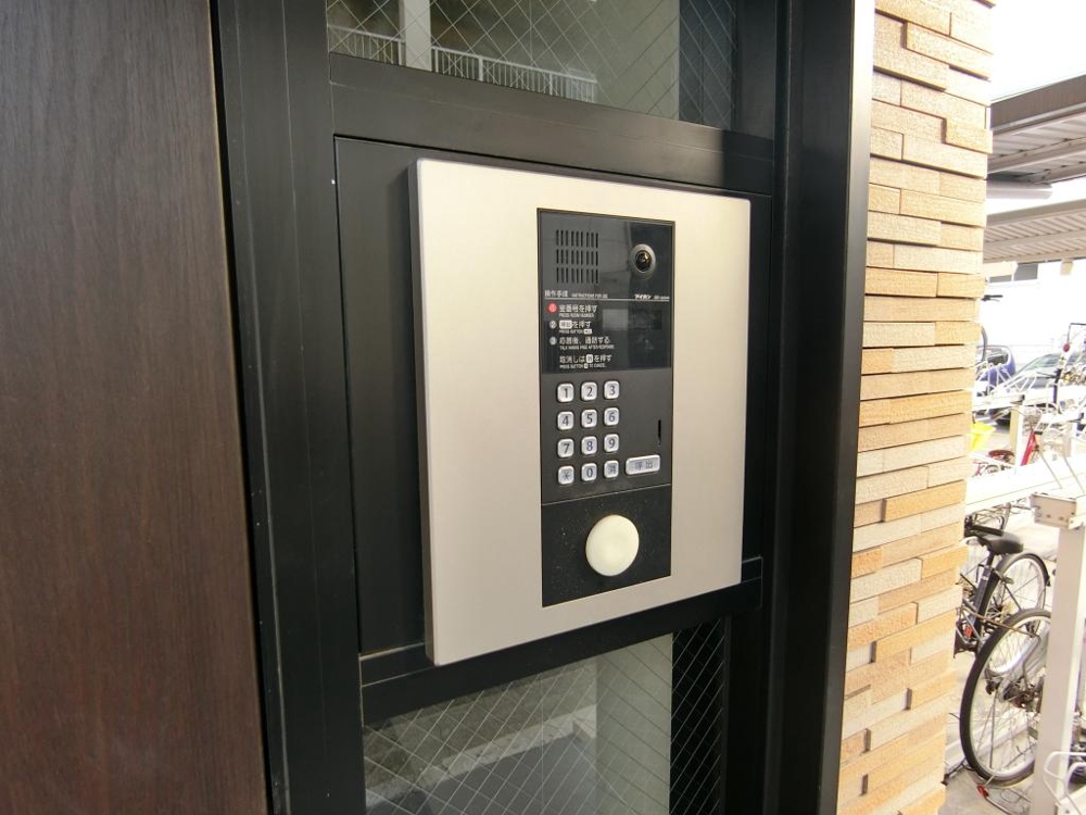 4/5 エントランス