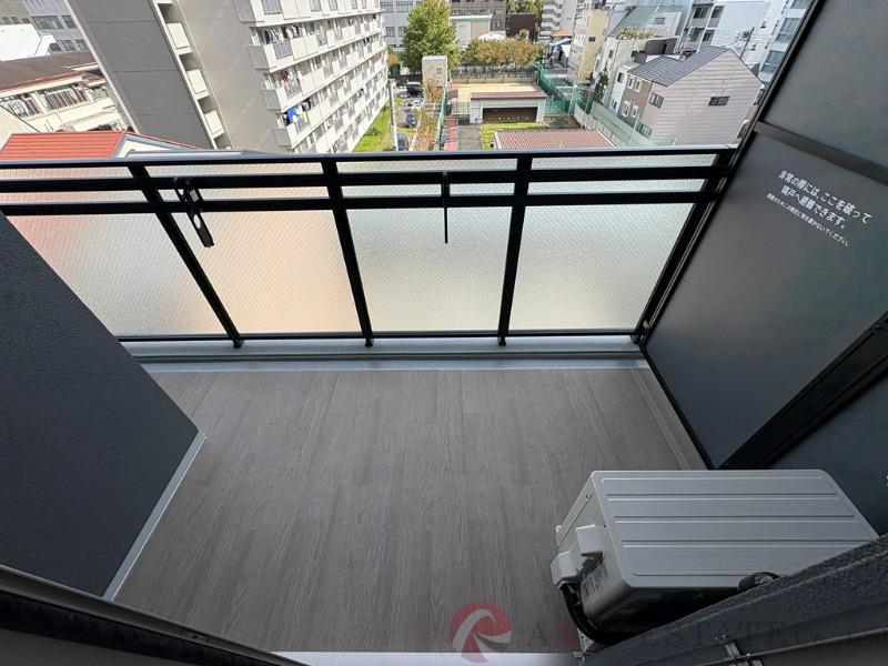 23/30 バルコニー