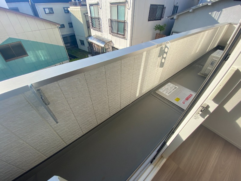 20/30 バルコニー