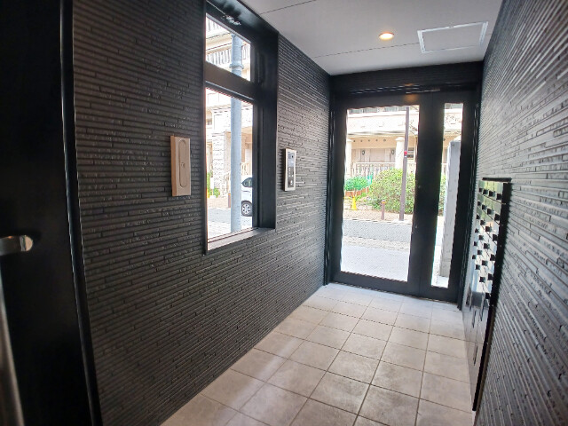 3/8 エントランス