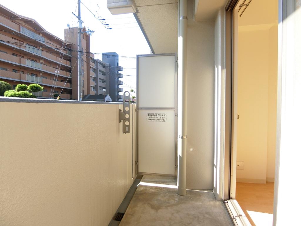 23/30 バルコニー