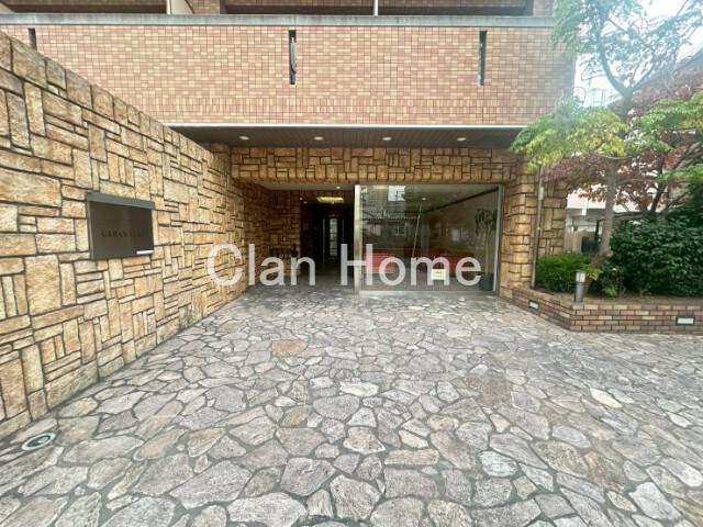 2/4 エントランス