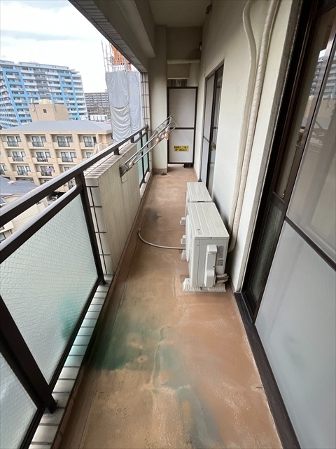 19/30 バルコニー