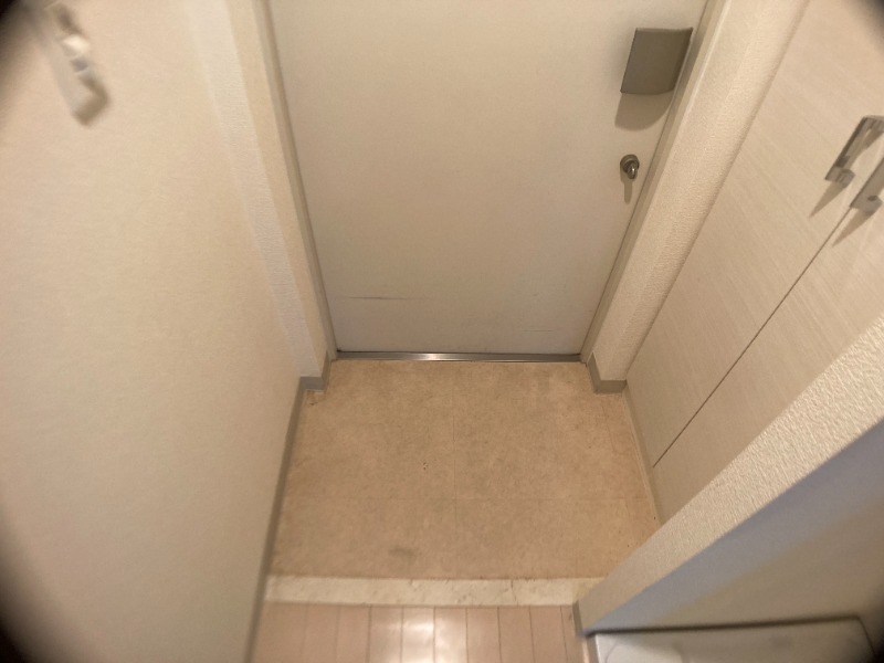 14/30 玄関