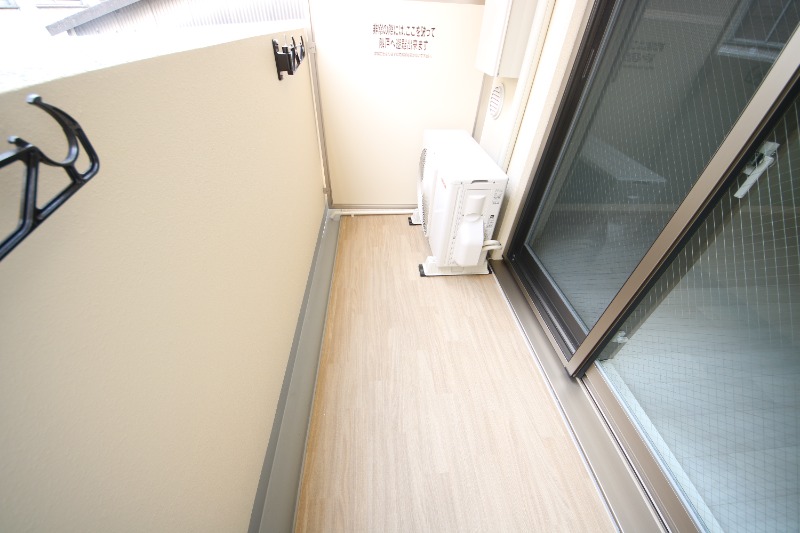 23/30 バルコニー