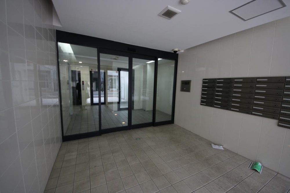 2/3 エントランス