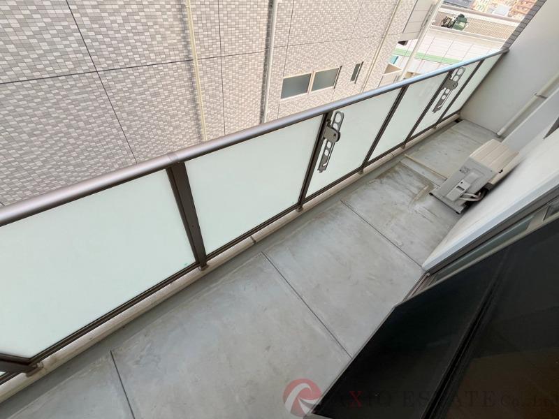 22/27 バルコニー