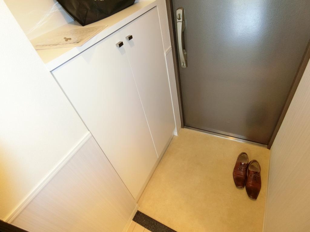13/30 玄関