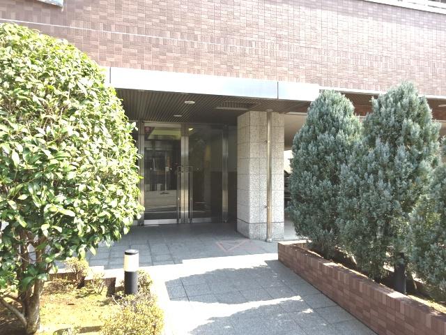 22/30 エントランス