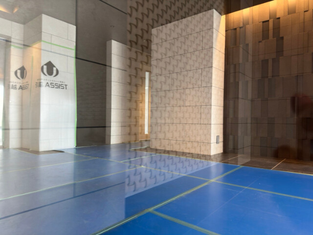 2/3 エントランス