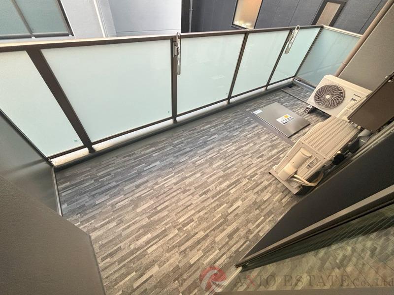 23/30 バルコニー