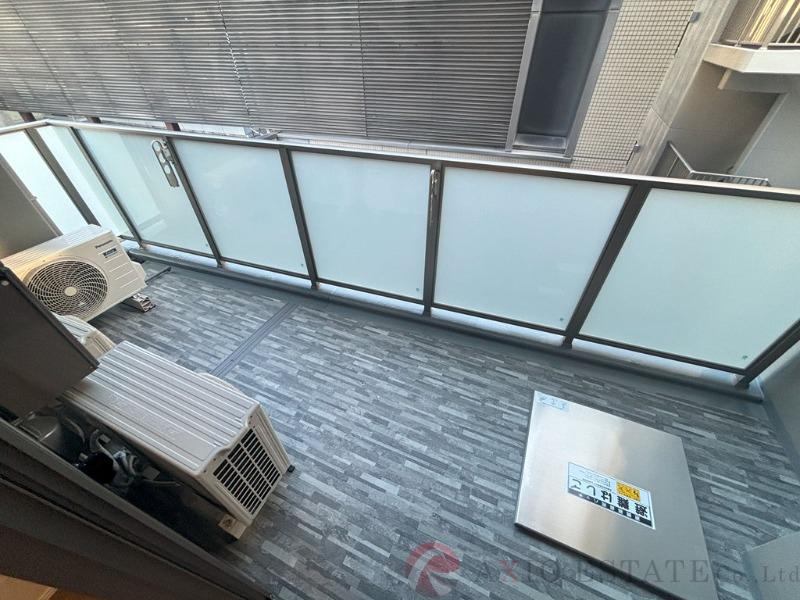 23/30 バルコニー