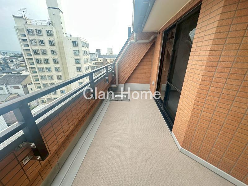 23/30 バルコニー