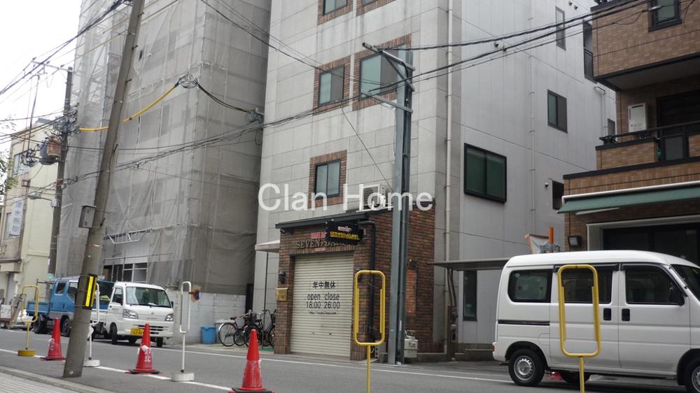 25/30 エントランス