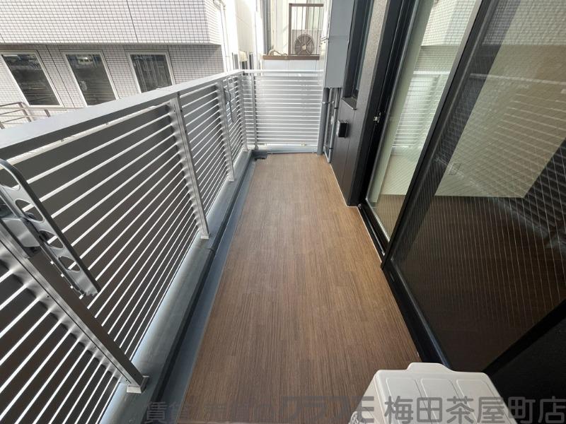 23/30 バルコニー