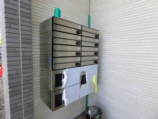 27/30 エントランス