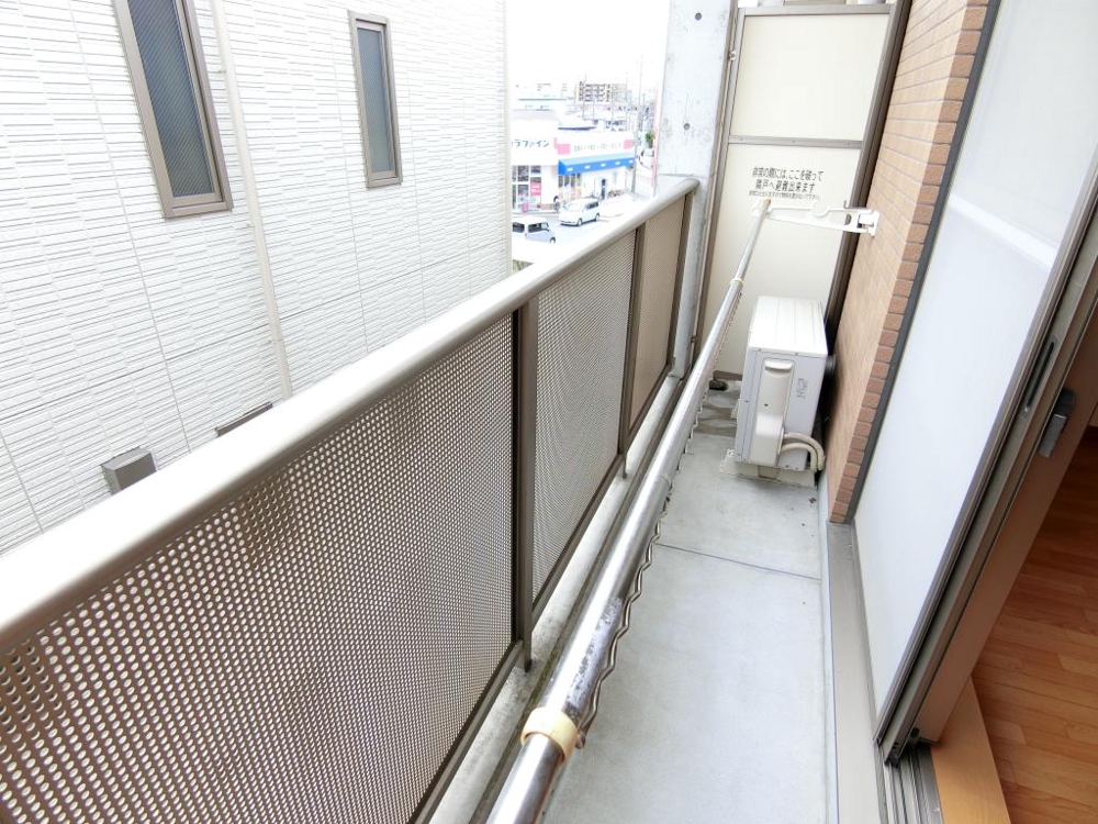 19/30 バルコニー