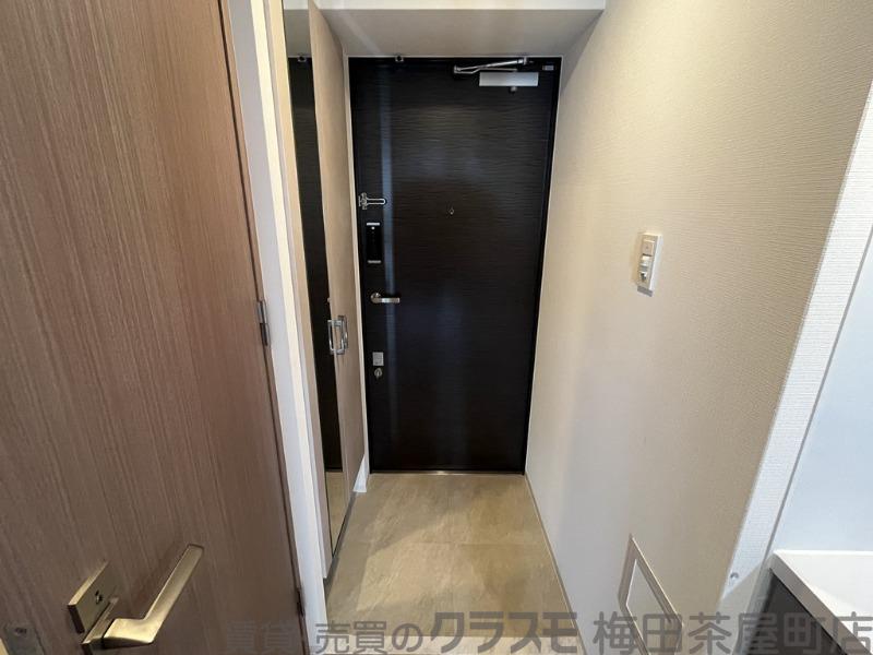 14/30 玄関