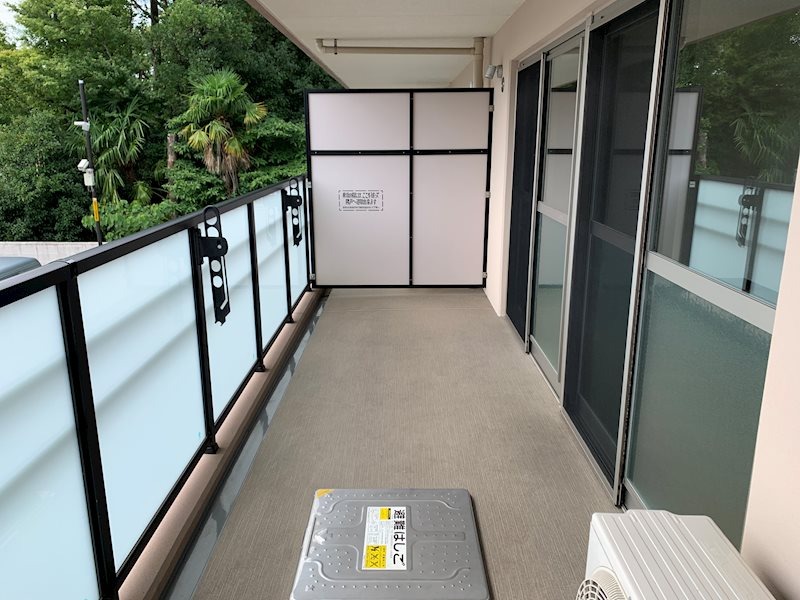 13/22 バルコニー