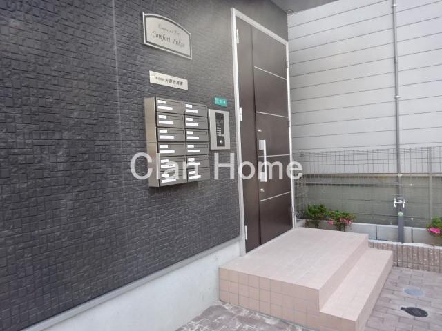 24/30 エントランス