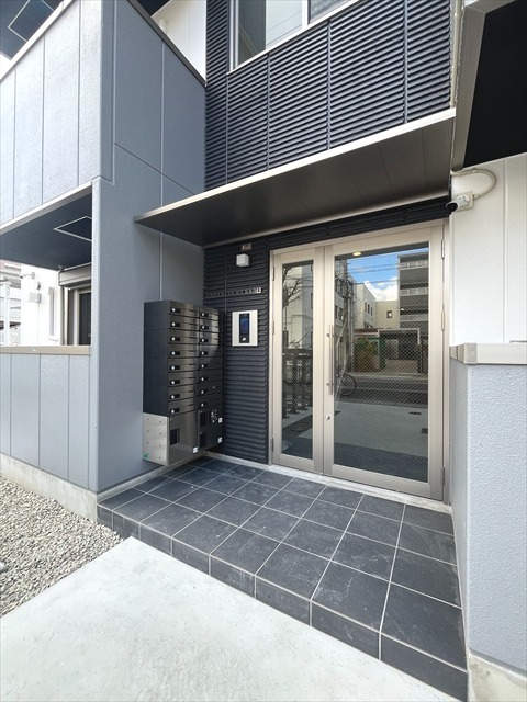 26/30 エントランス