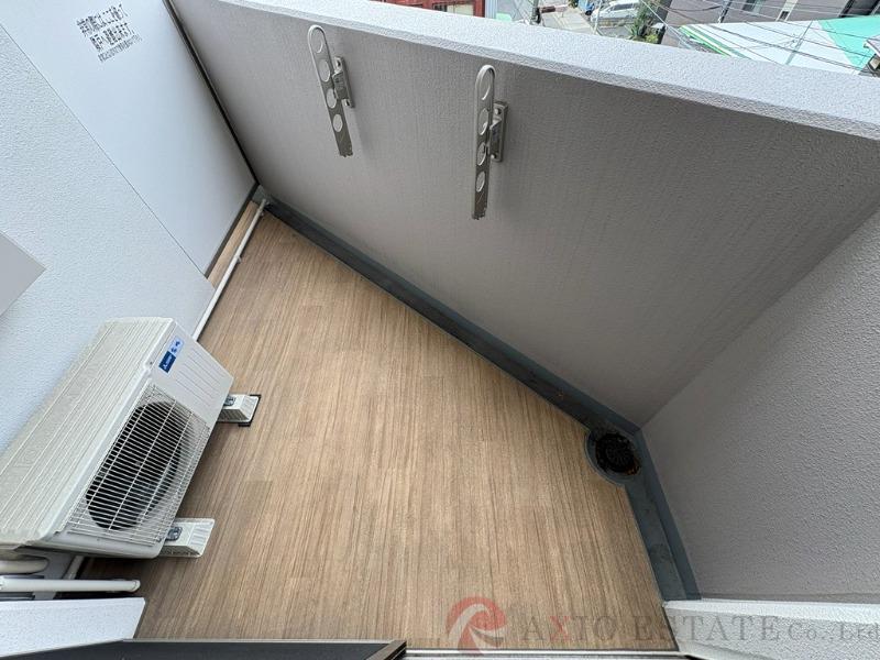 23/30 バルコニー