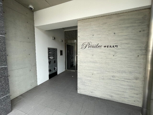 29/30 エントランス