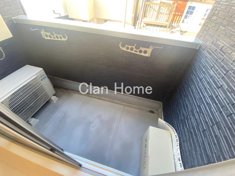 23/30 バルコニー