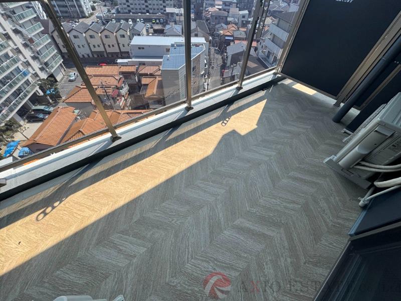 23/30 バルコニー