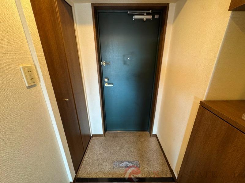 14/30 玄関